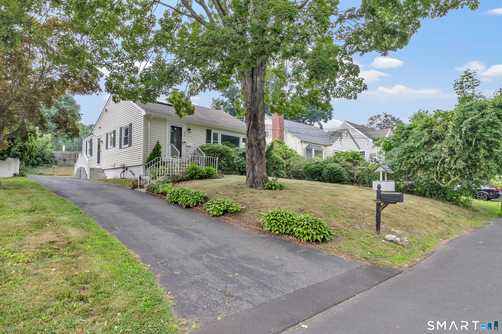 215 Bennett Street - Photo 4