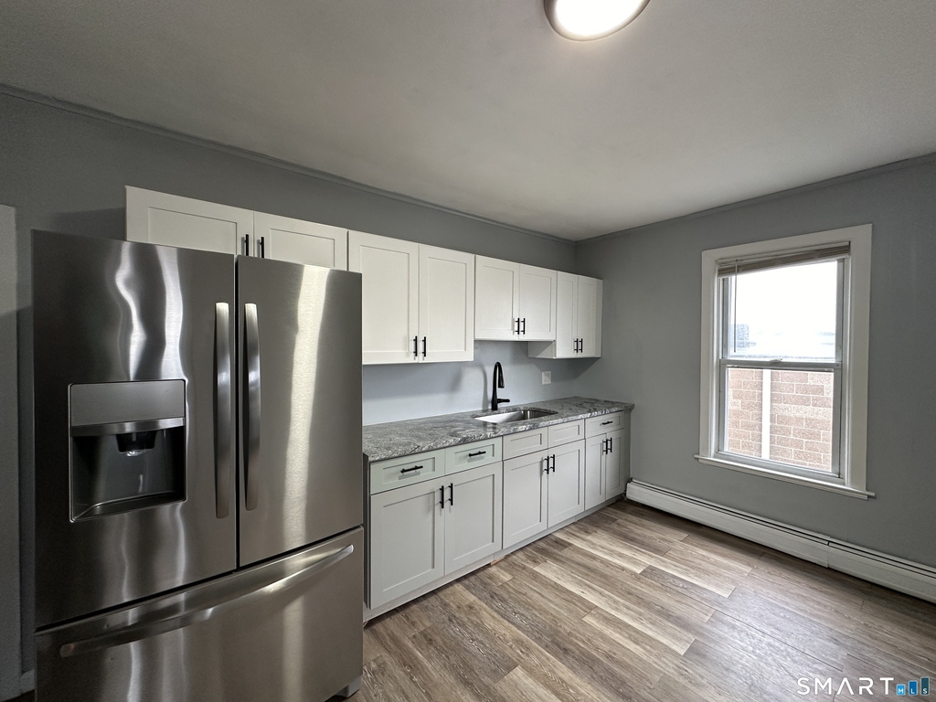 12 Woodland Street - Photo 11