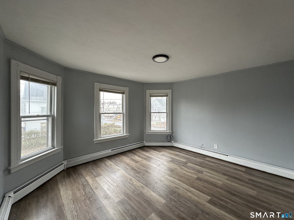 12 Woodland Street - Photo 2