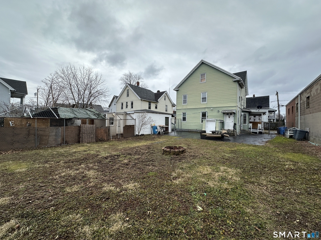12 Woodland Street - Photo 17