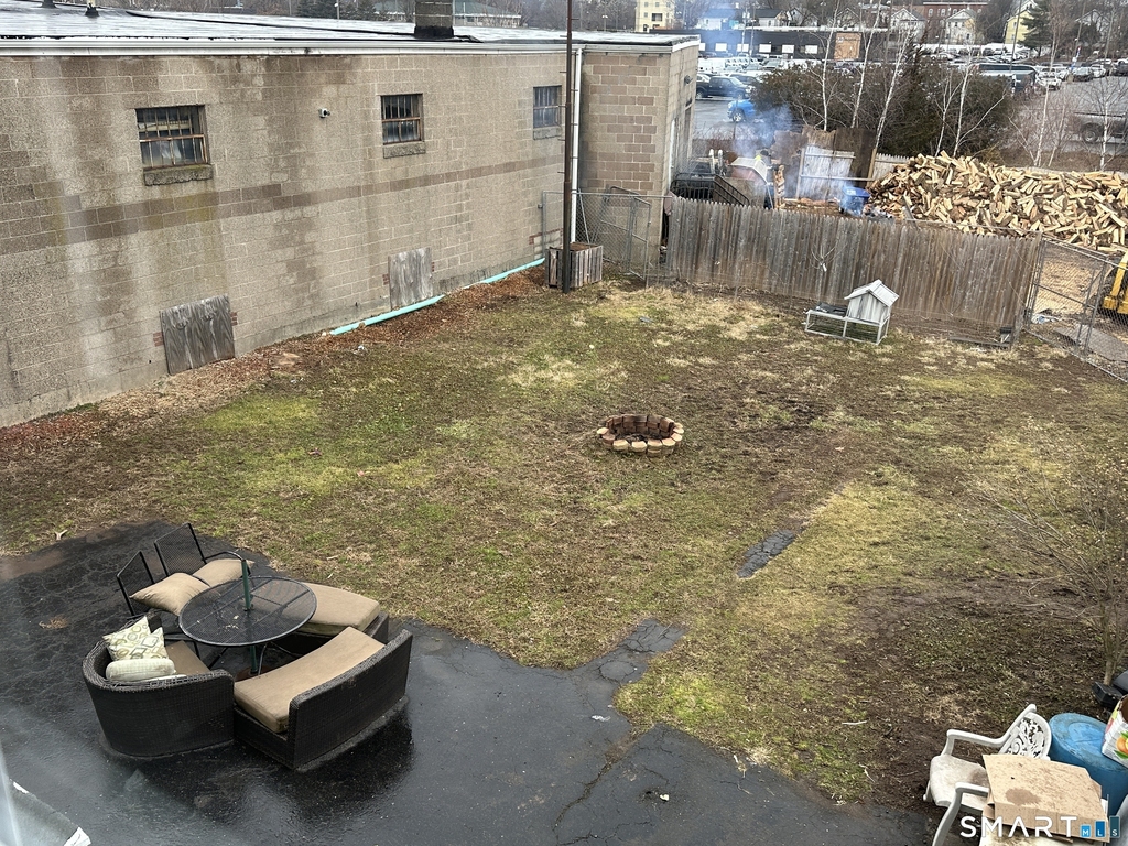 12 Woodland Street - Photo 16