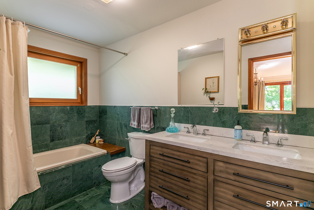 230 Litchfield Road - Photo 17