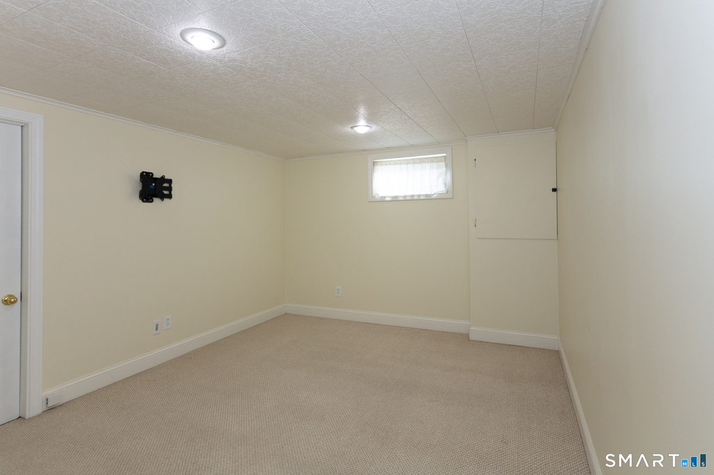 135 Camp Avenue - Photo 20