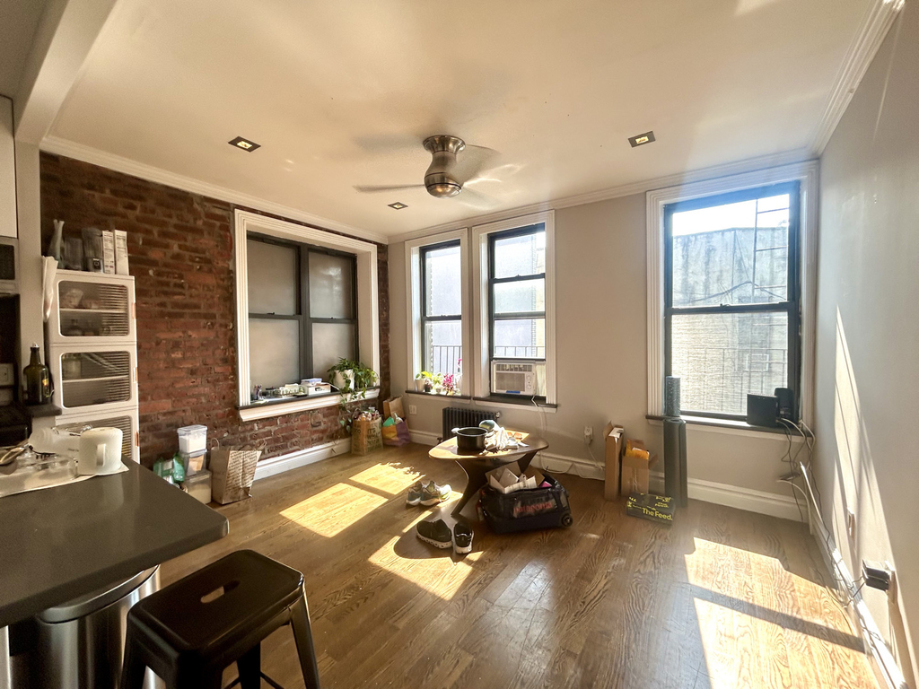Rivington & Clinton Street - Photo 3