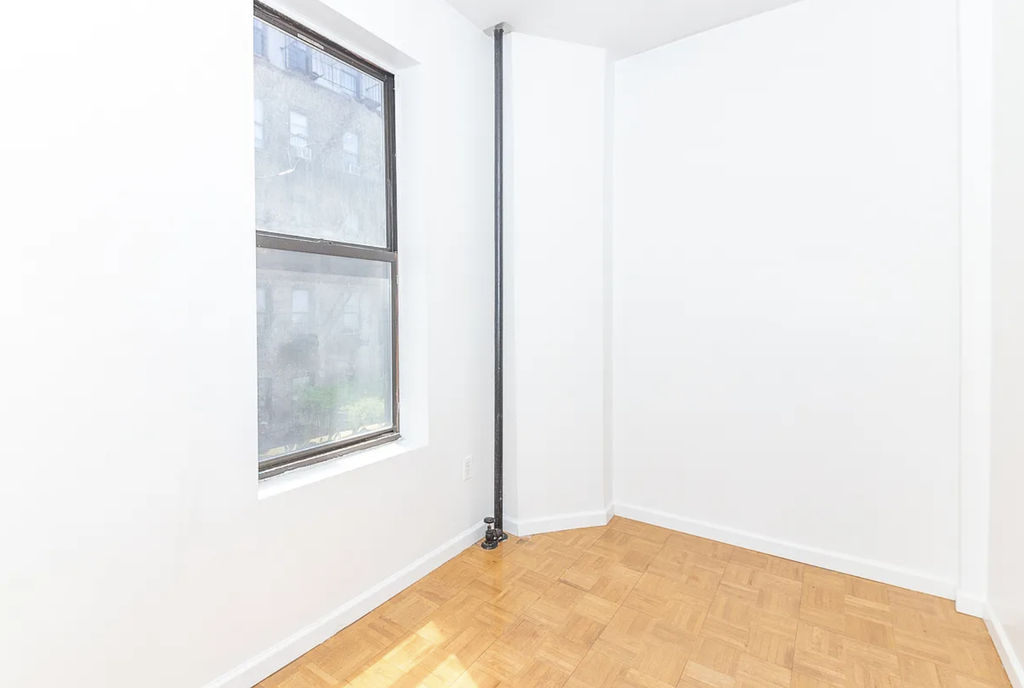 244 Roebling Street - Photo 4