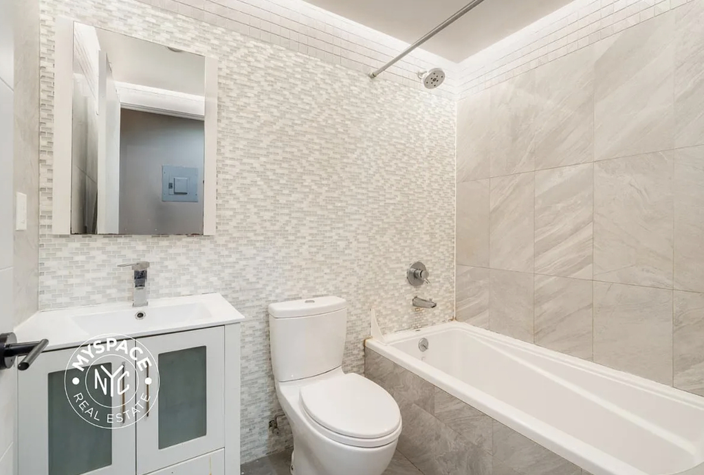 336 Chauncey Street - Photo 4