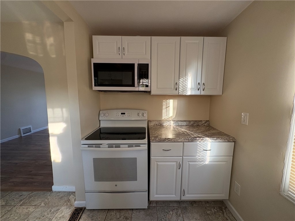 314 Fort Couch Rd - Photo 3