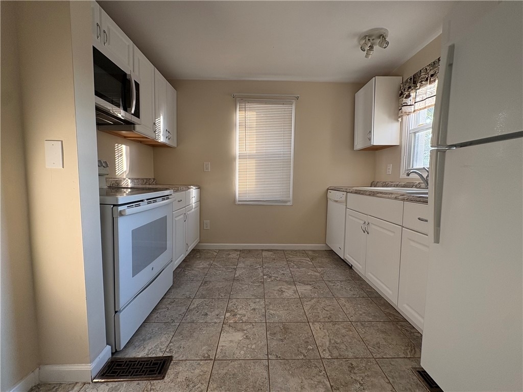 314 Fort Couch Rd - Photo 1
