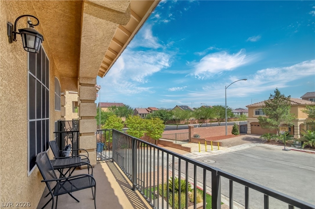 5226 Tartan Hill Avenue - Photo 8
