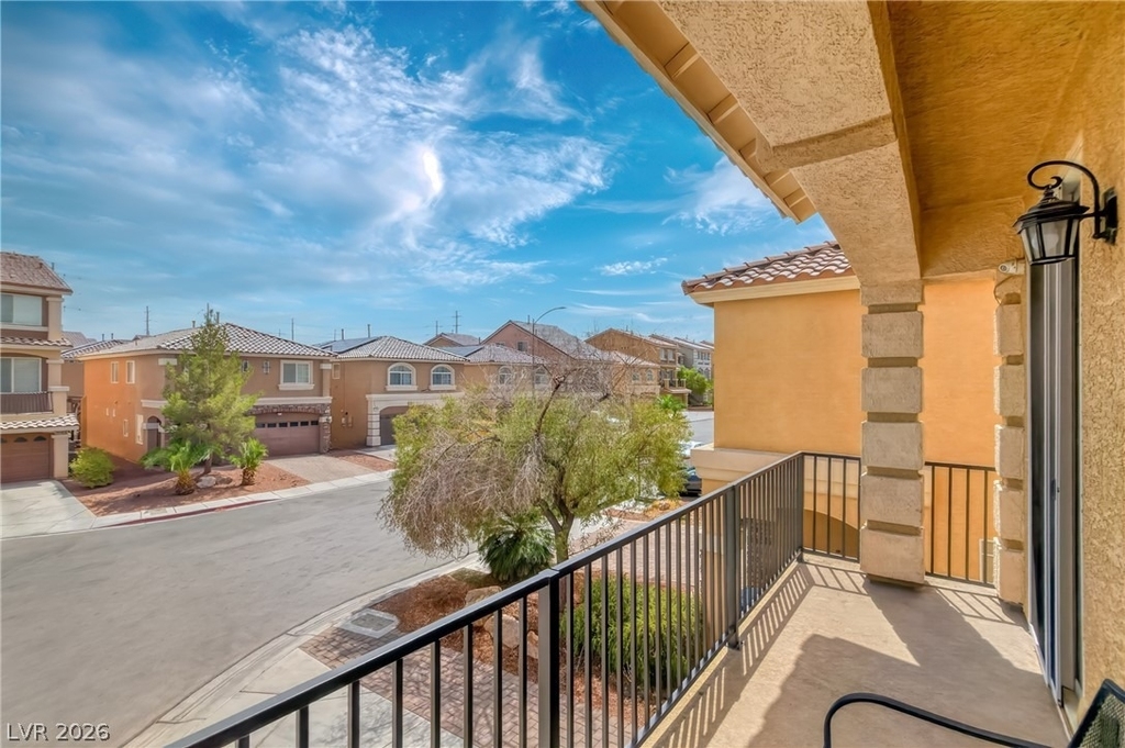 5226 Tartan Hill Avenue - Photo 9