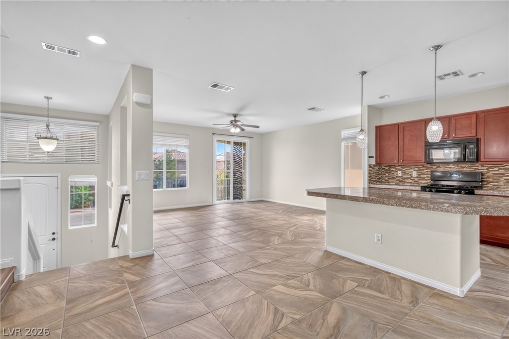 5226 Tartan Hill Avenue - Photo 5
