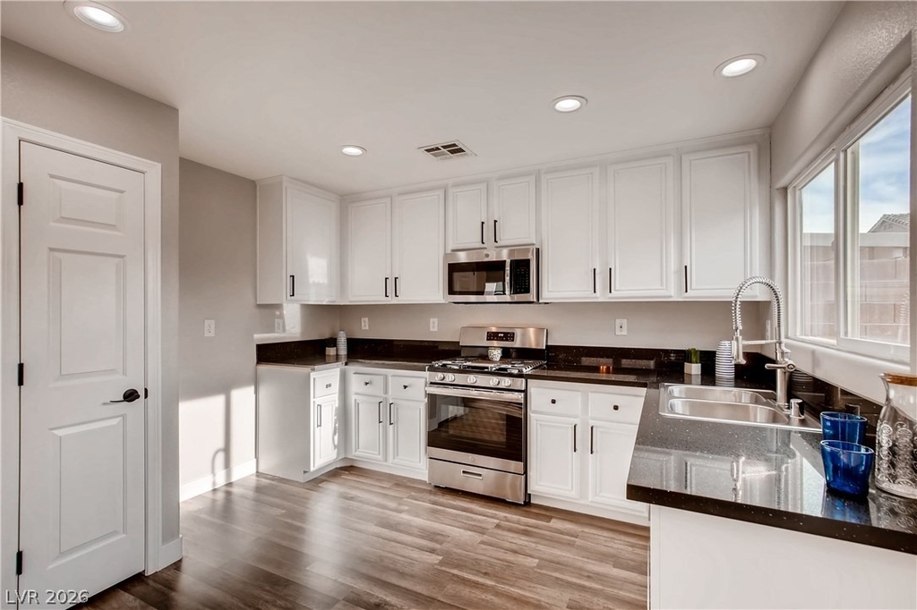 8645 Palomino Ranch Street - Photo 8