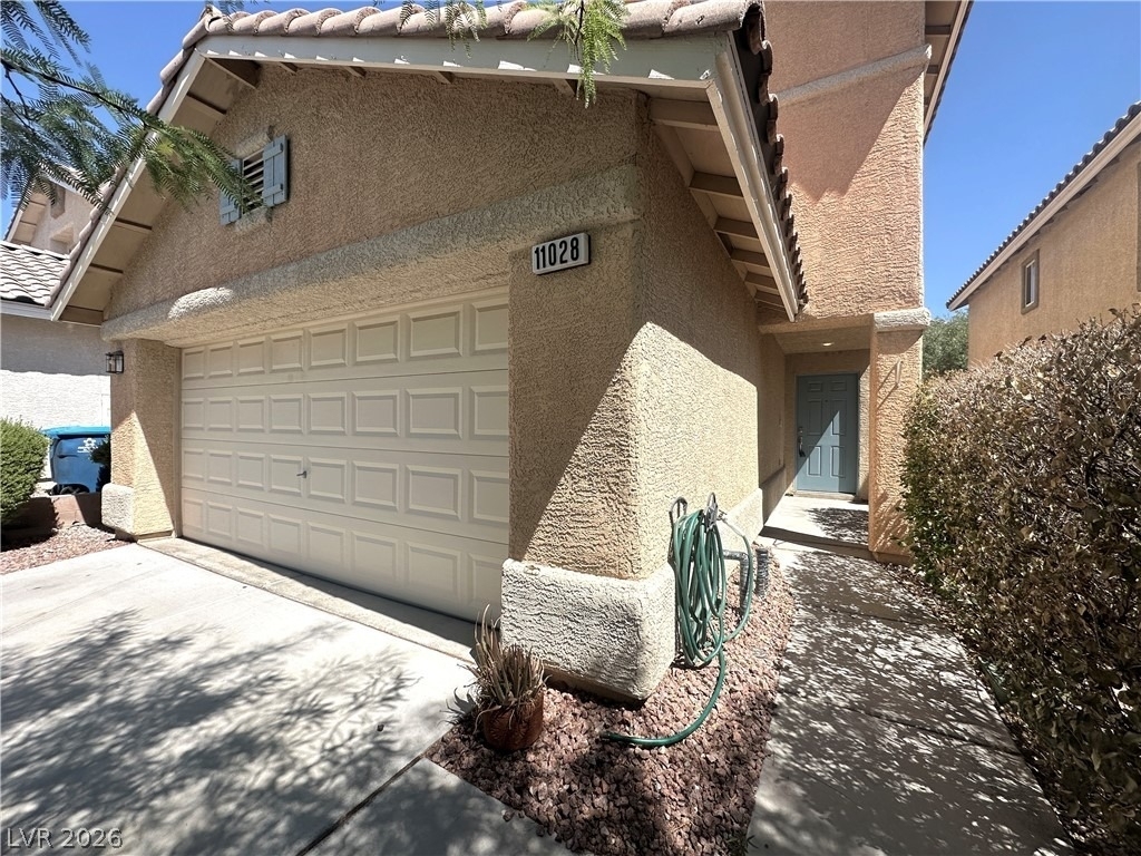 11028 Meadow Leaf Avenue - Photo 1
