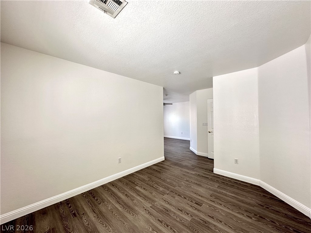 11028 Meadow Leaf Avenue - Photo 15