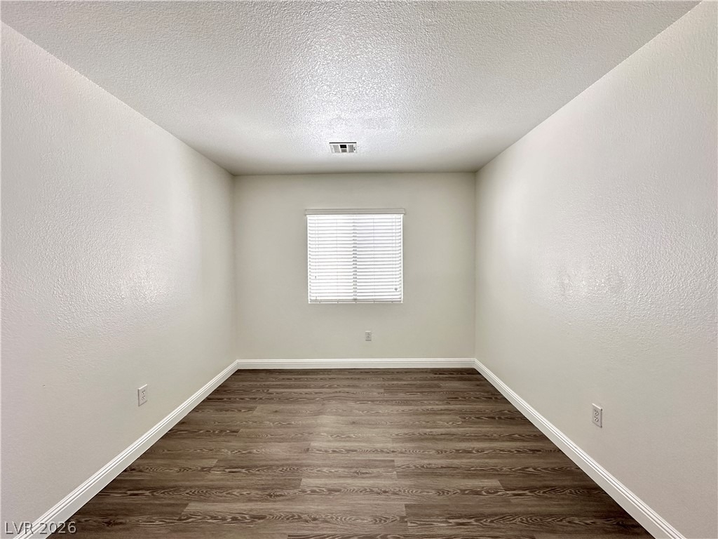 11028 Meadow Leaf Avenue - Photo 8