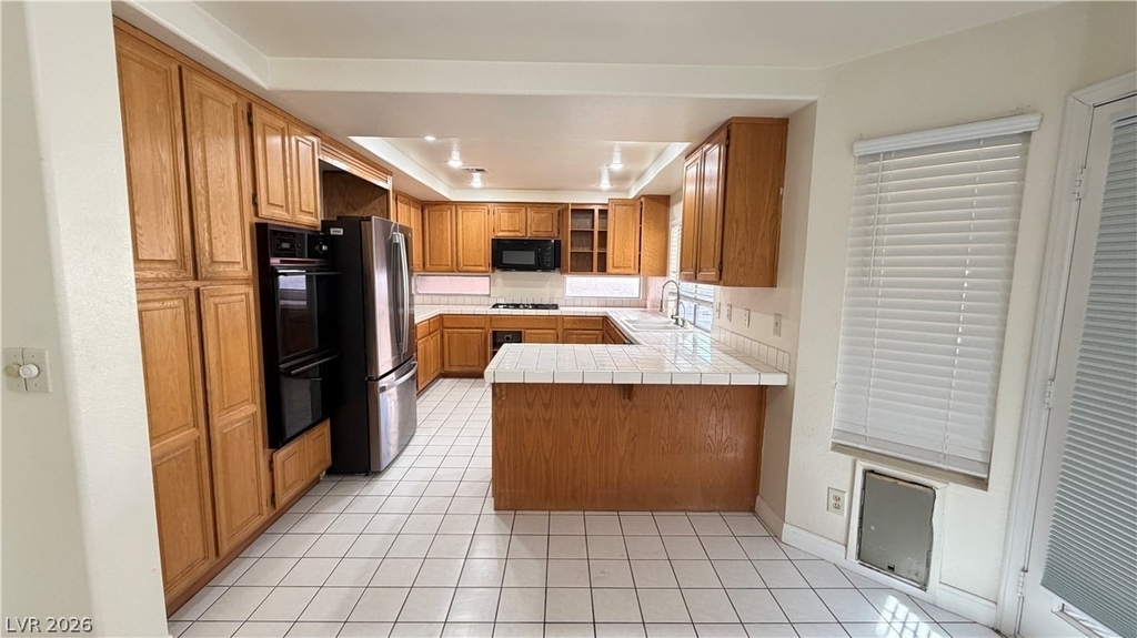 8300 Tivoli Cove Drive - Photo 9