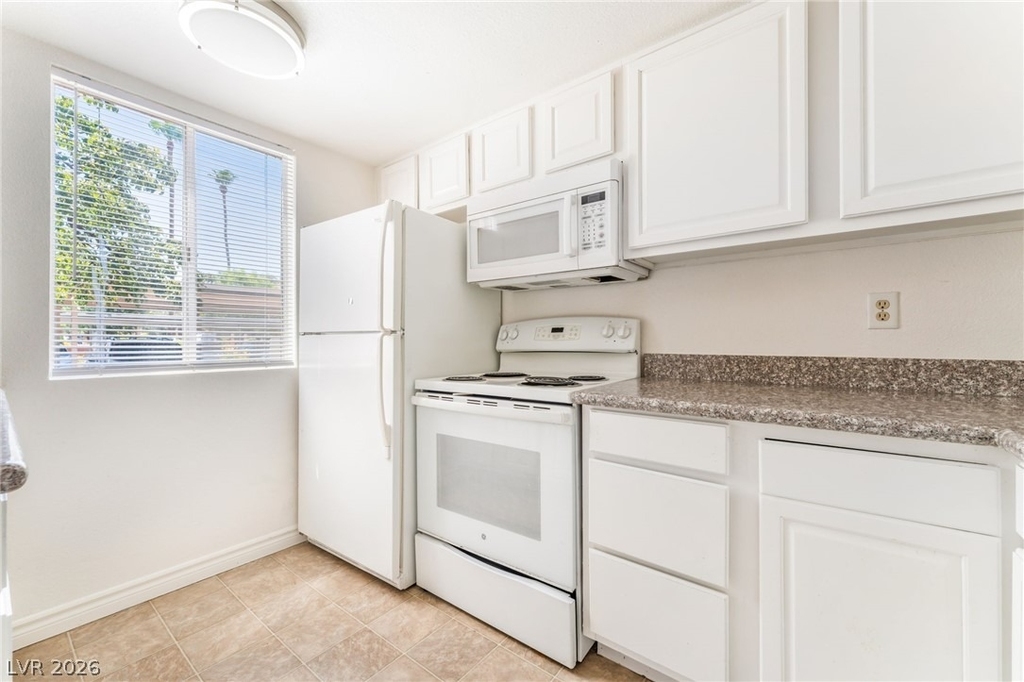4360 Sandy River Drive - Photo 7