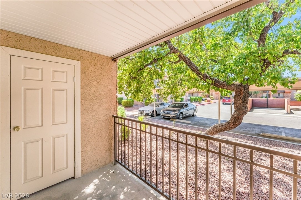 4360 Sandy River Drive - Photo 9