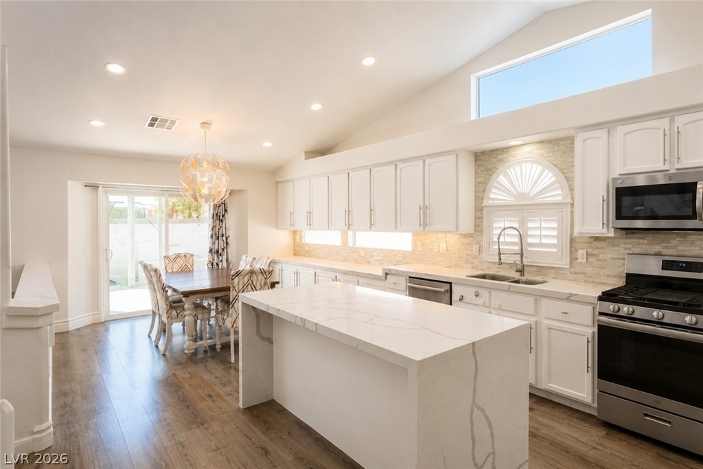 9682 Driftwood Island Court - Photo 3