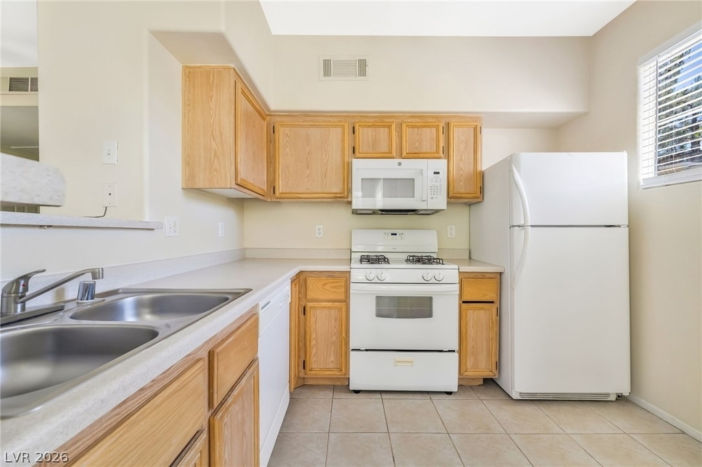 9050 W Warm Springs Road - Photo 10