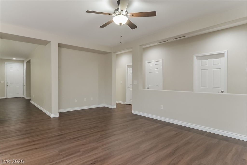 2125 Silvereye Drive - Photo 4
