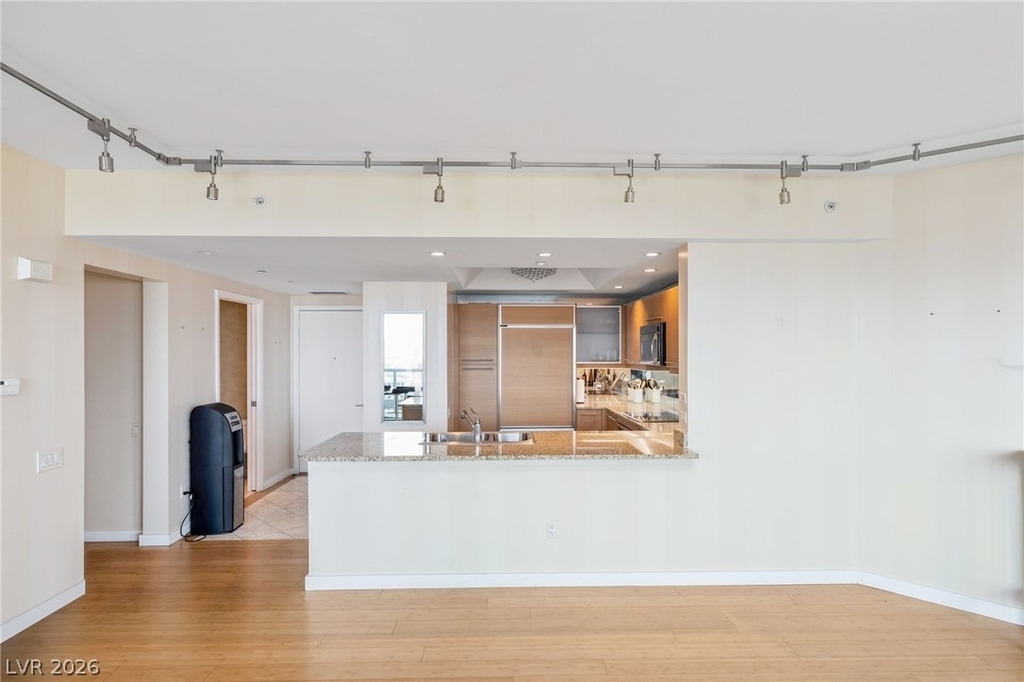 322 Karen Avenue - Photo 9