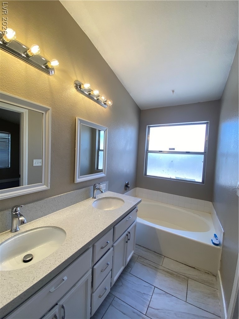 2118 Quinton Avenue - Photo 3