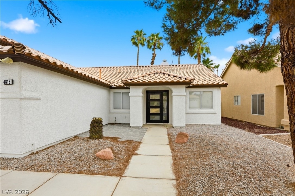 4818 Carefree Drive - Photo 3