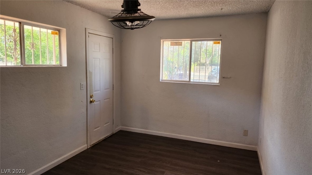 4897 Sawyer Avenue - Photo 20