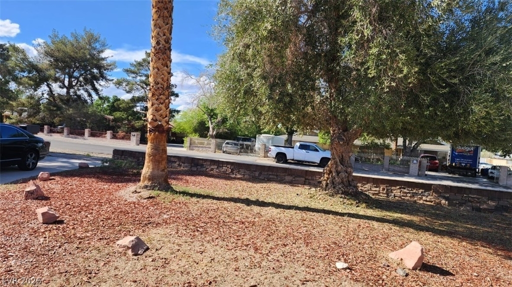 4897 Sawyer Avenue - Photo 3