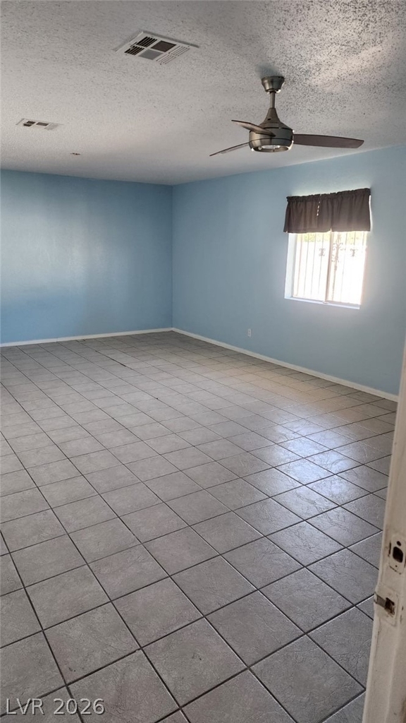 4897 Sawyer Avenue - Photo 9