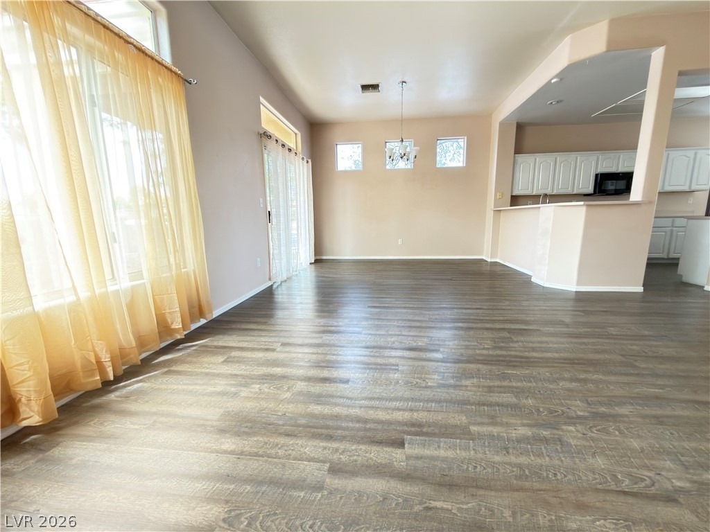 10433 Snyder Avenue - Photo 8