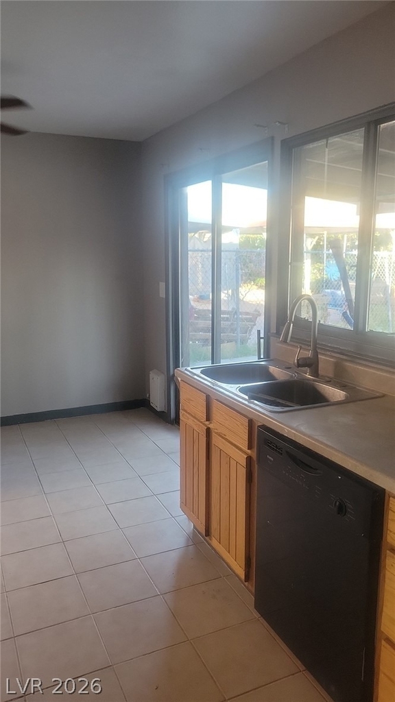 4617 Stacey Avenue - Photo 5