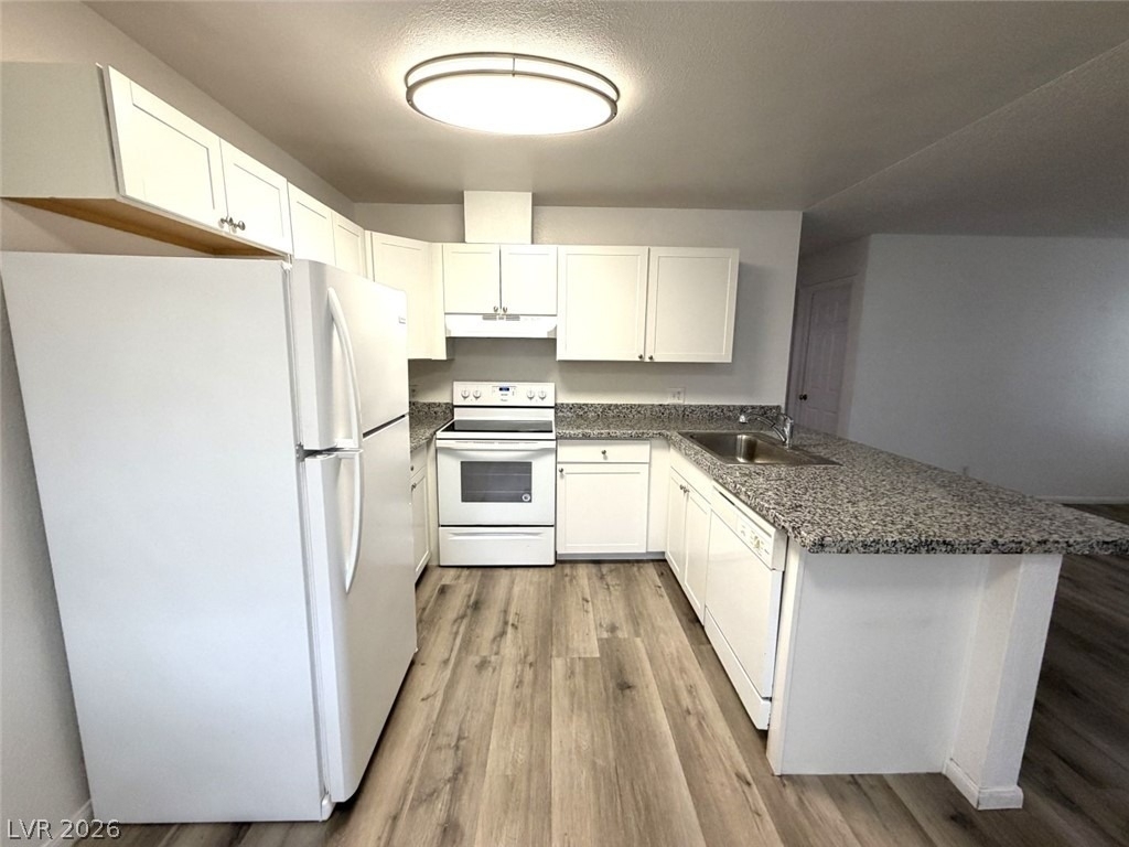 2724 Aarondavid Drive - Photo 3