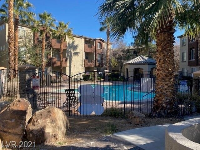 4400 S Jones Boulevard - Photo 11