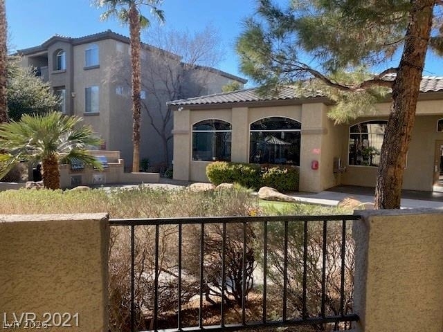 4400 S Jones Boulevard - Photo 10