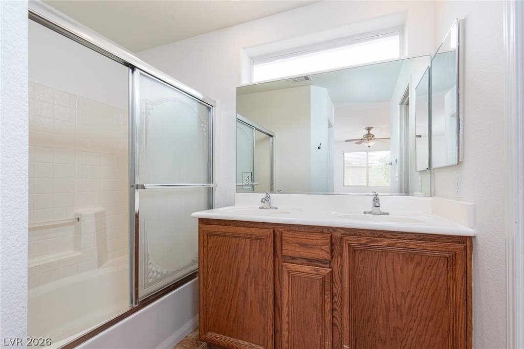 9933 Carrizo Springs Avenue - Photo 17