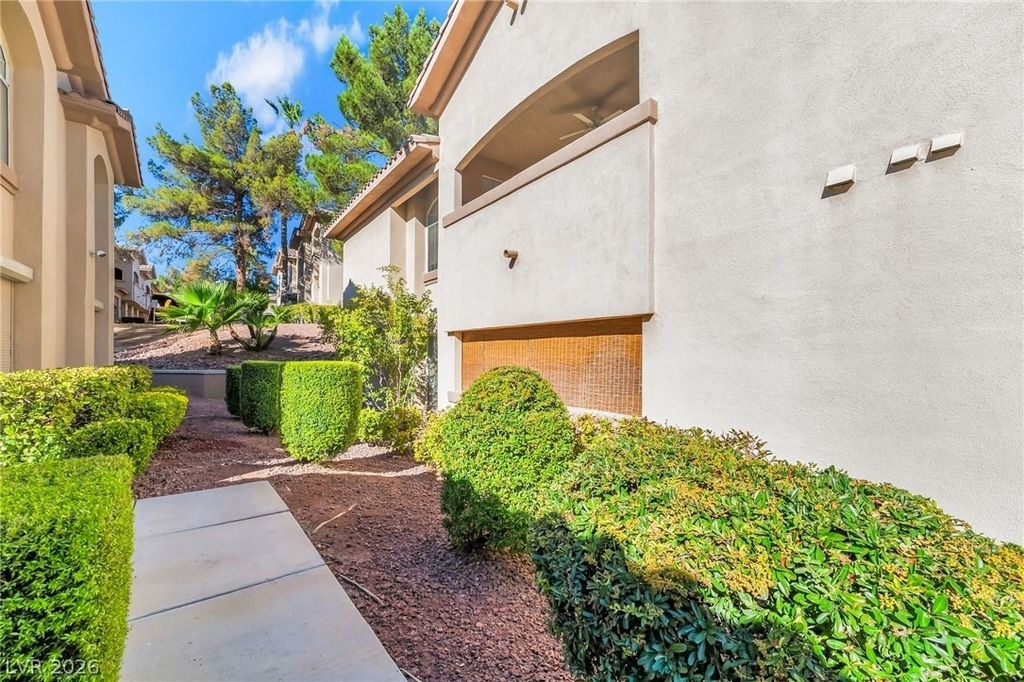 2050 W Warm Springs Road - Photo 31