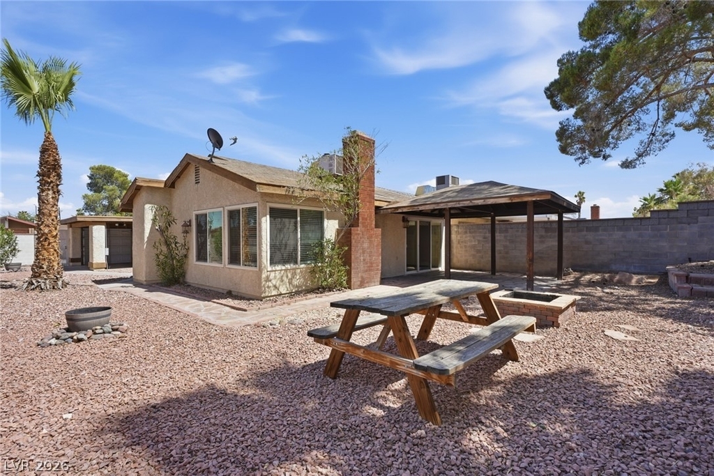 3971 Spring Leaf Drive - Photo 0