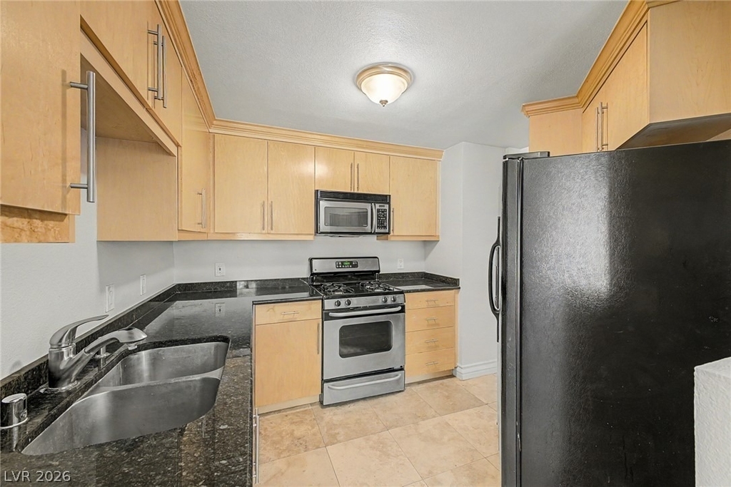 260 E Flamingo Road - Photo 13