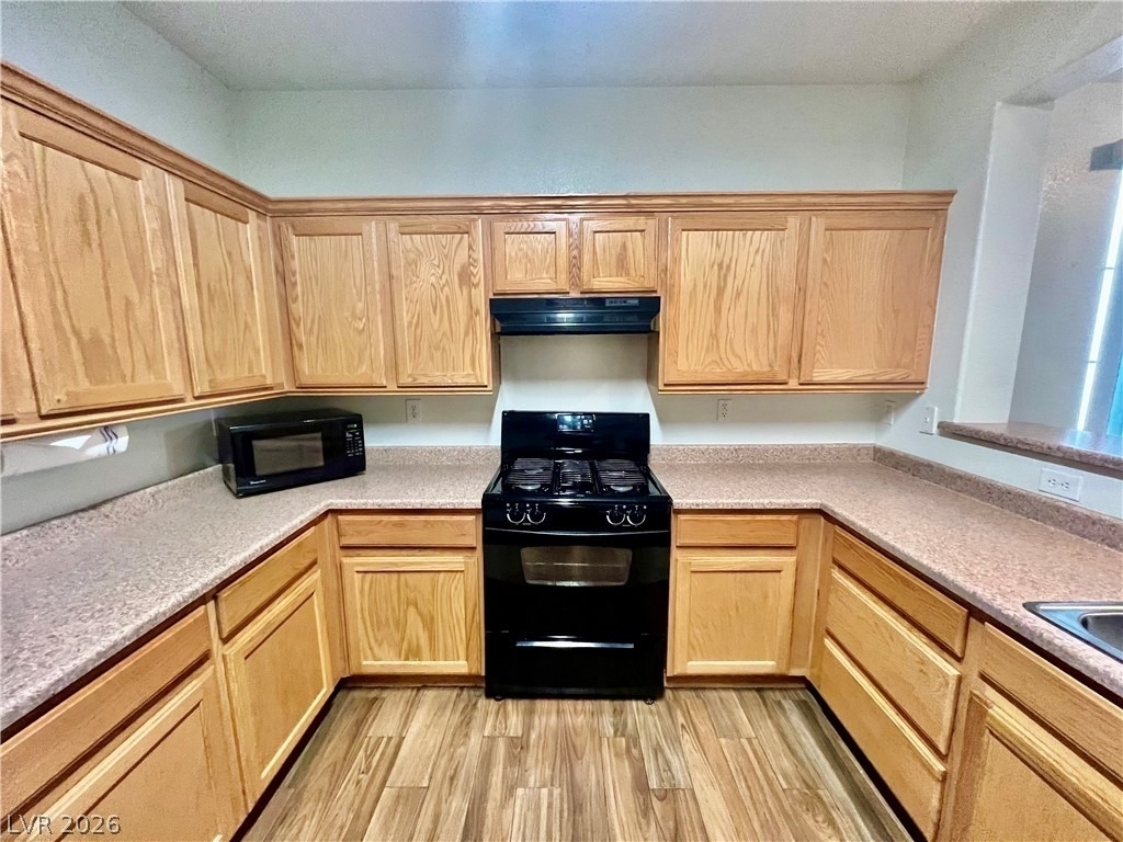 1324 Sun Village Avenue - Photo 11