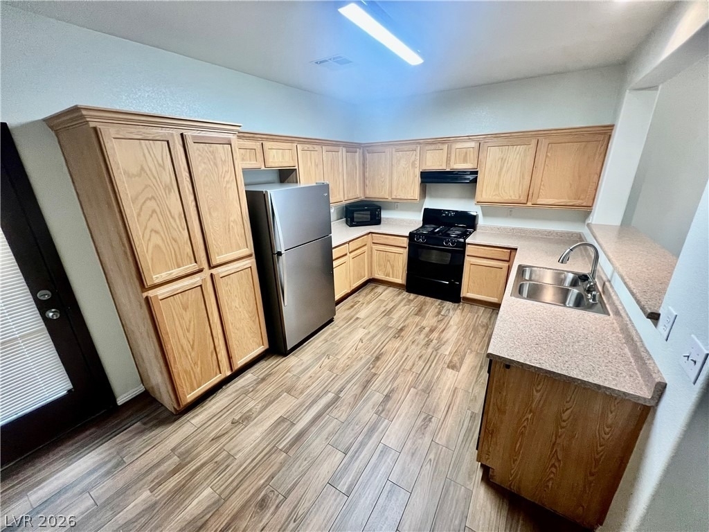 1324 Sun Village Avenue - Photo 13