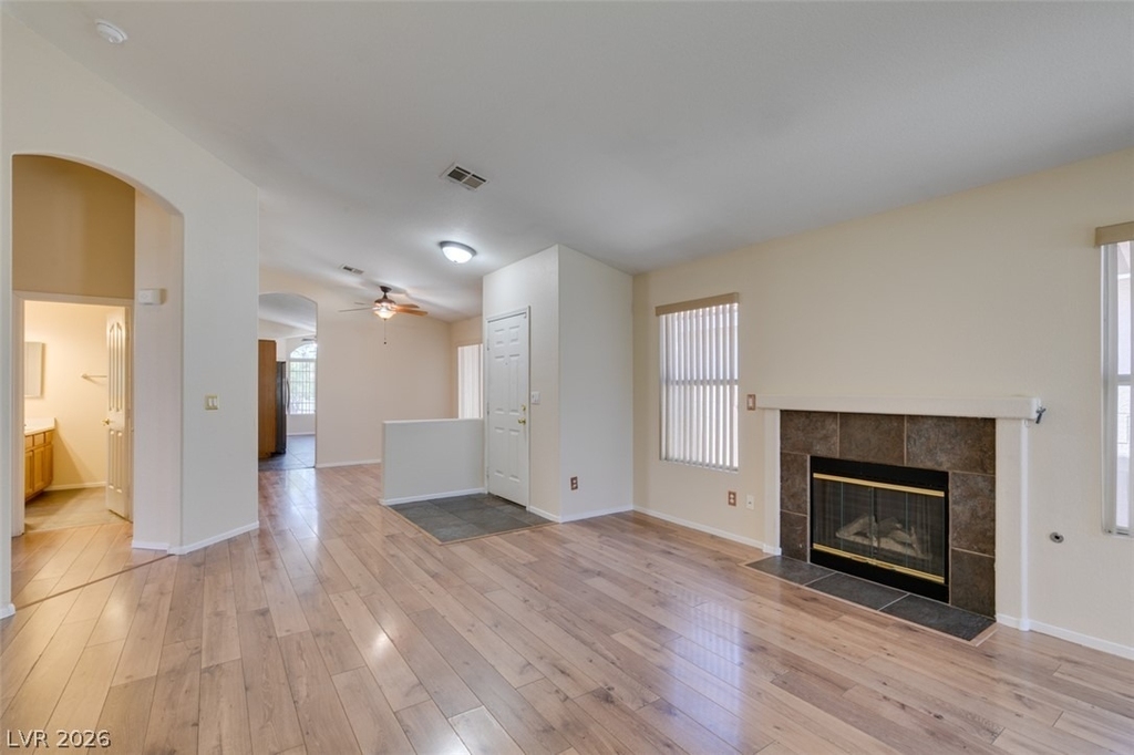 8168 W Gilmore Avenue - Photo 7