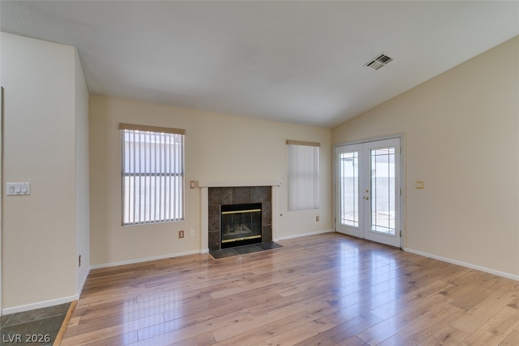 8168 W Gilmore Avenue - Photo 5