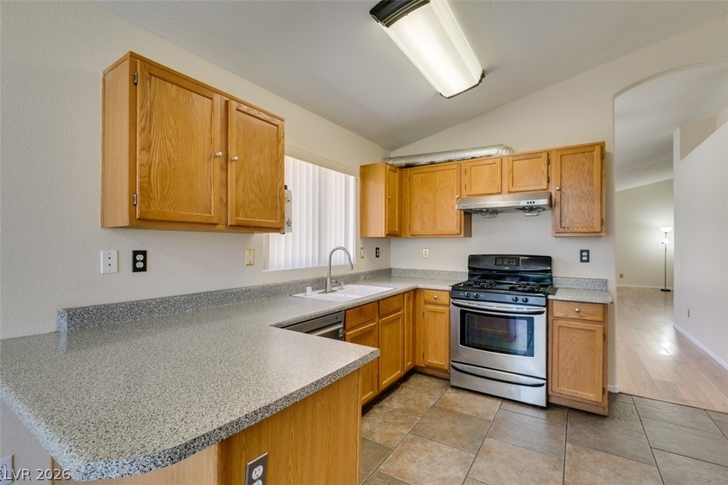 8168 W Gilmore Avenue - Photo 22