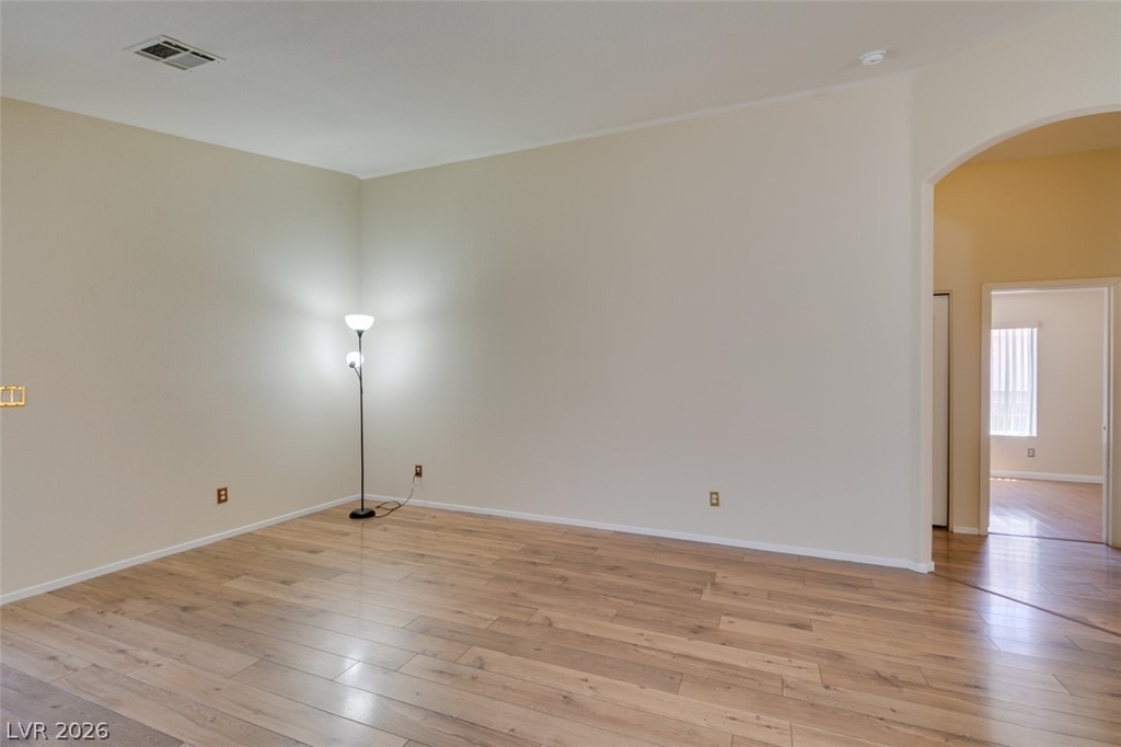8168 W Gilmore Avenue - Photo 3