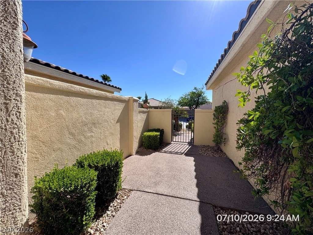 5193 Pensier Street - Photo 6