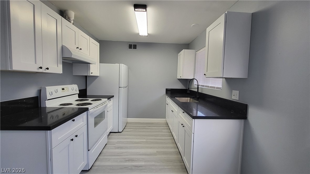 3240 N Michael Way - Photo 4