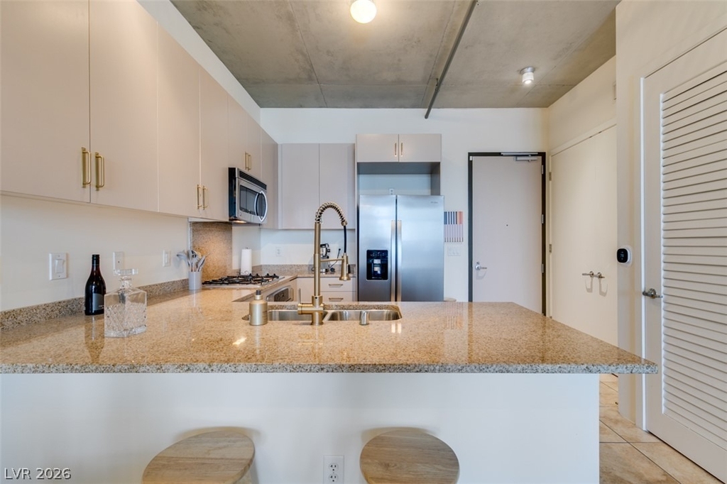 353 Bonneville Ave - Photo 20