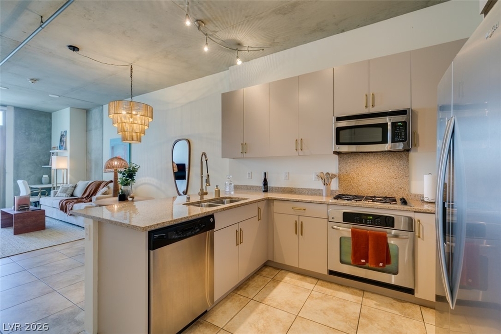 353 Bonneville Ave - Photo 24